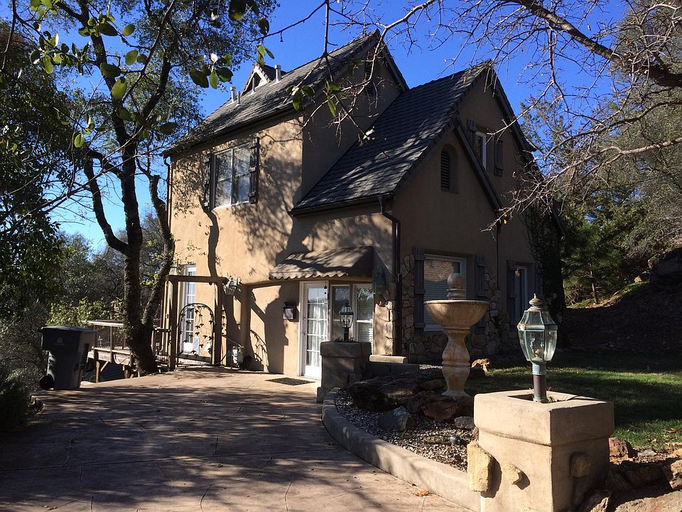 2nd image of 420 Placerado Ave