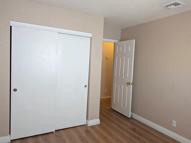 7825 Cherry River Dr — Photo 28