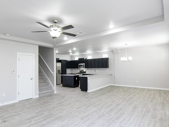 3rd image of 14481 Livingston Ct