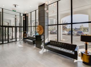 9820 104th St NW, Edmonton, AB T5K 0Z1