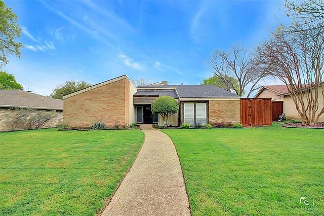 1st image of 2208 Shannon Ln