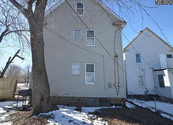 3rd image of 1159 E 112th St