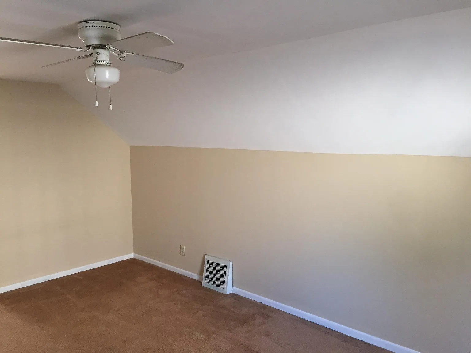 1409 Mayview Ave photo 1