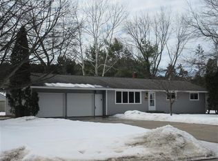 5289 Howard Ave, Stevens Point, WI 54481