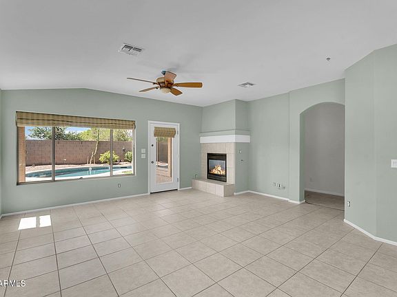 5th image of 41419 W BRANDT Drive