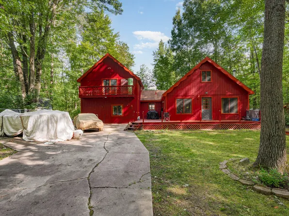 330 Ivy Dr, Roscommon, MI 48653