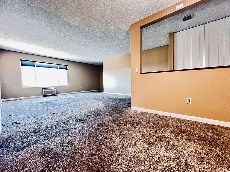 3431 Park Blvd #404 — Photo 9