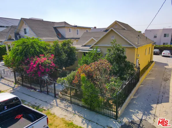 1217 S Kingsley Dr, Los Angeles, CA 90006
