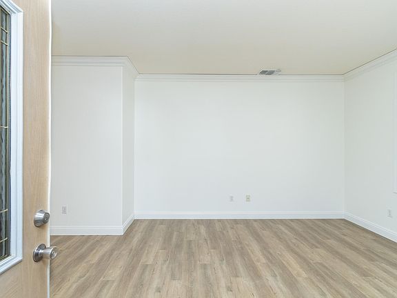5th image of 7207 Lyne Bay Dr