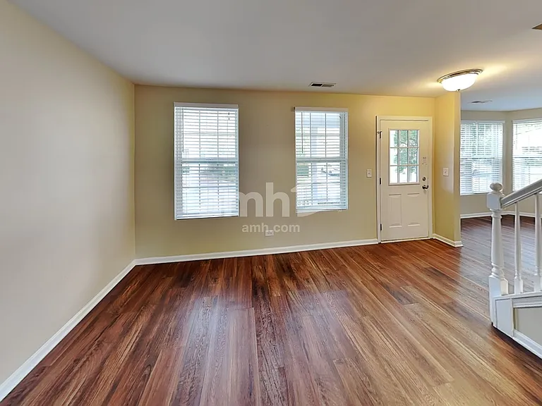 1779 Shari Ln — Photo 6