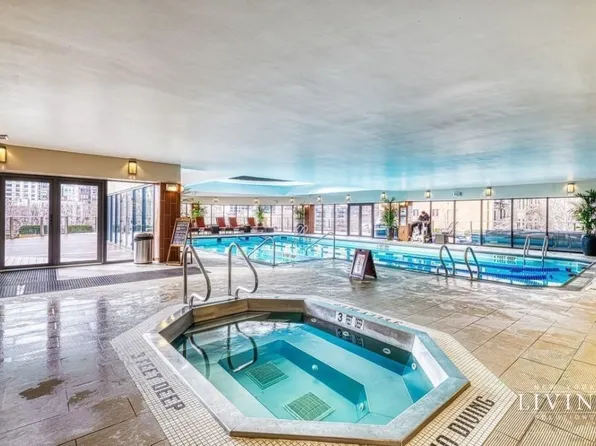 330 East 38th Street image 19 of 24