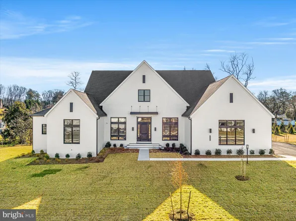 1221 Riley Preserve Ct, Great Falls, VA 22066