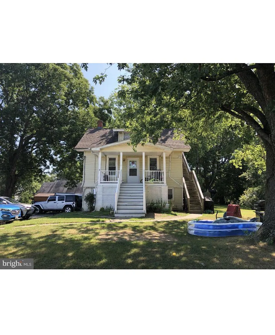 2 bed, 800 sqft, $1,450 — Photo 1