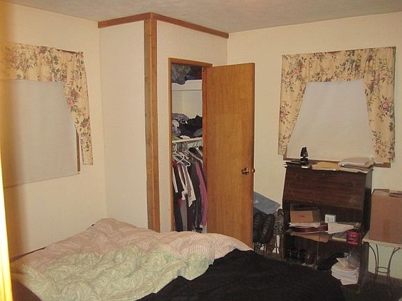 4th image of 130 Paddle Ln