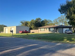 200 W Division St, Union City, OK 73090