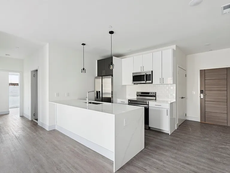 1221 E Fletcher St #212A — Photo 14