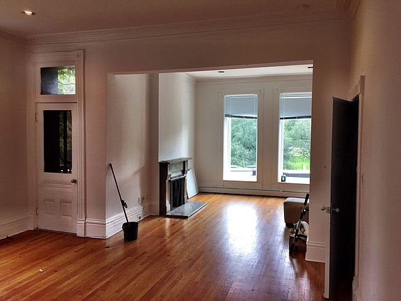 4th image of 1800 N Clark St #2