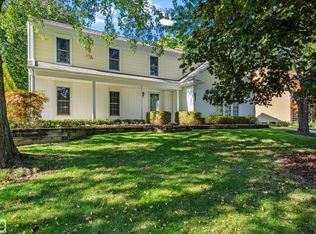 1037 E Fairview Ln, Rochester Hills, MI 48306