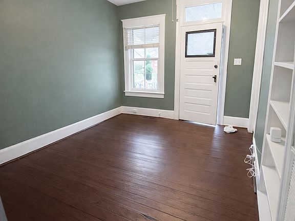 2nd image of 2448 Jefferson Ave APT 1