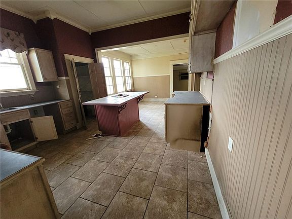 4th image of 481 W Bontemps St