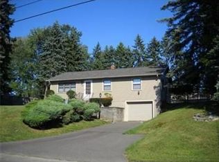 107 Moreau Dr, Chicopee, MA 01020