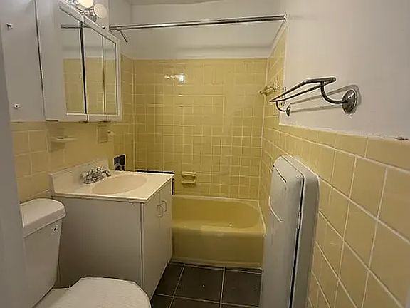 4th image of 8635 21st Ave APT 4D
