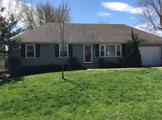 5917 W 197th Ter, Stilwell, KS 66085