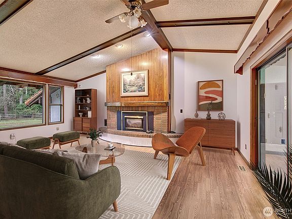 5th image of 5008 169th Street SE