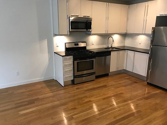 2nd image of 158 Johnson Ave APT 103