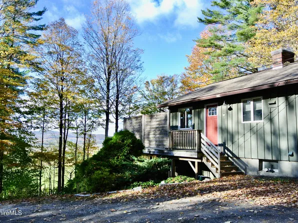 15 Reservoir Rd, Richmond, MA 01254