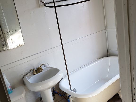 4th image of 70 Central Ave APT 2W