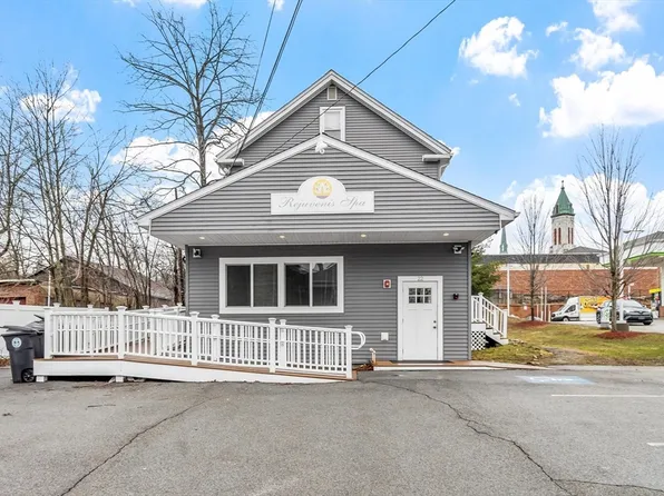 22 Goddard St, Southbridge, MA 01550