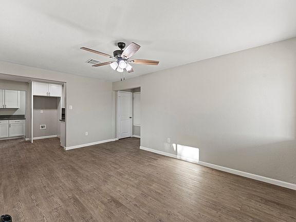 3rd image of 10829 E South Ave