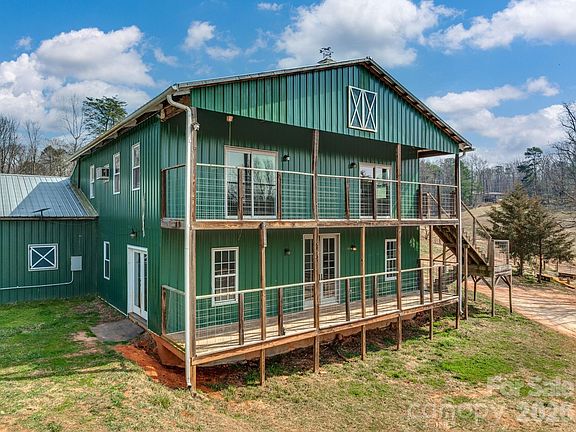 2nd image of 1487 Hayes Rd