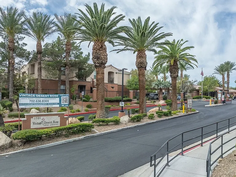 Vintage Desert Rose Senior Apartments | Affordable Apartments 55+ — Photo 9