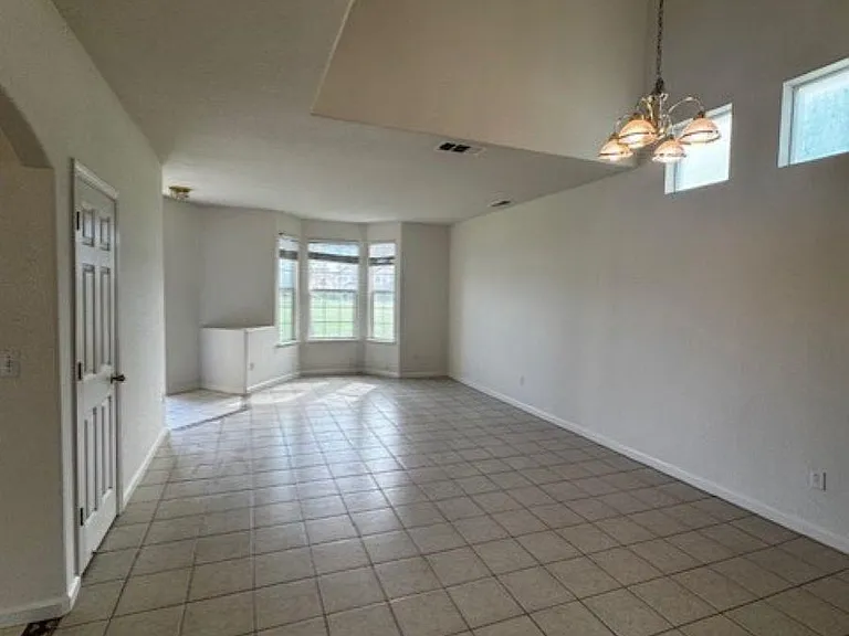 8224 Shay Cir — Photo 6