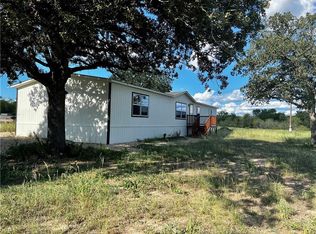 10 Seals Creek Rd, Lockhart, TX 78644