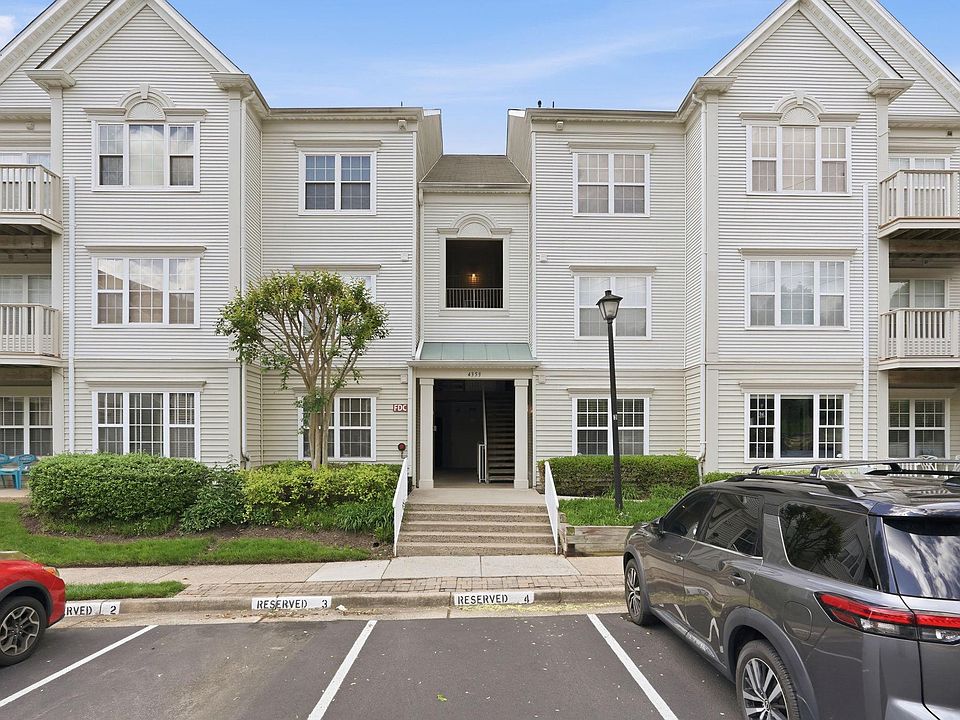 1st image of 4359 Wilson Valley Dr APT 302