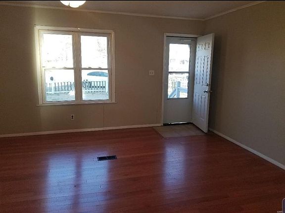2nd image of 240 S Central Ave