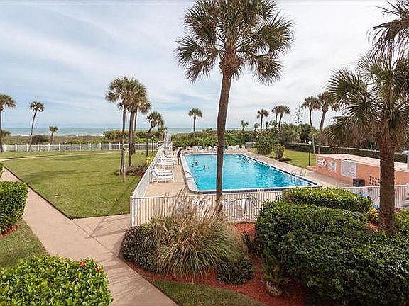 OCEAN FRONT POOL