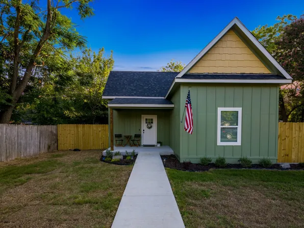 211 Pecan St, Waxahachie, TX 75165