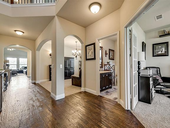 5th image of 706 Green Canyon Ct