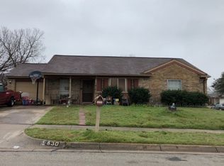 830 Annapolis Dr, Arlington, TX 76017