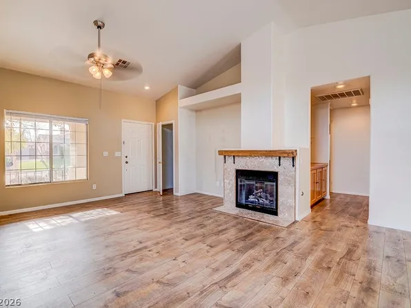 1513 Iron Springs Dr, Las Vegas, NV 89144