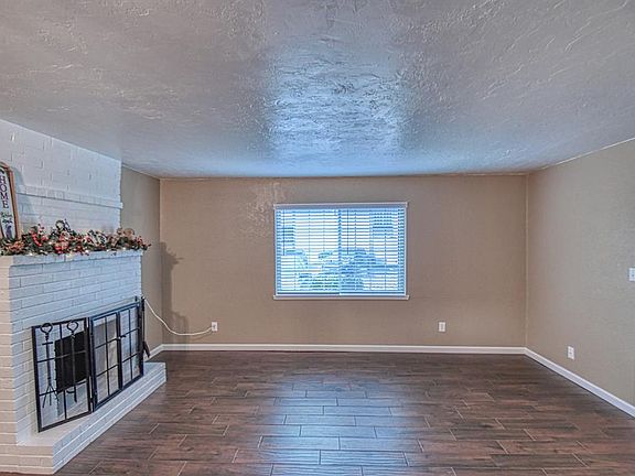 5th image of 1721 E Lindsey St APT 1