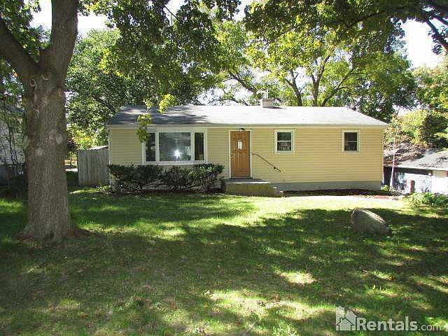 1st image of 410 Hilldale Ct
