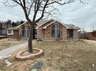 1001 Mateo Cir, Carrollton, TX 75007