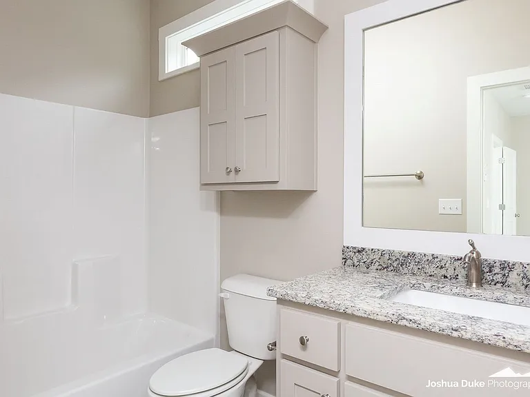 1320 S College Ave — Photo 30