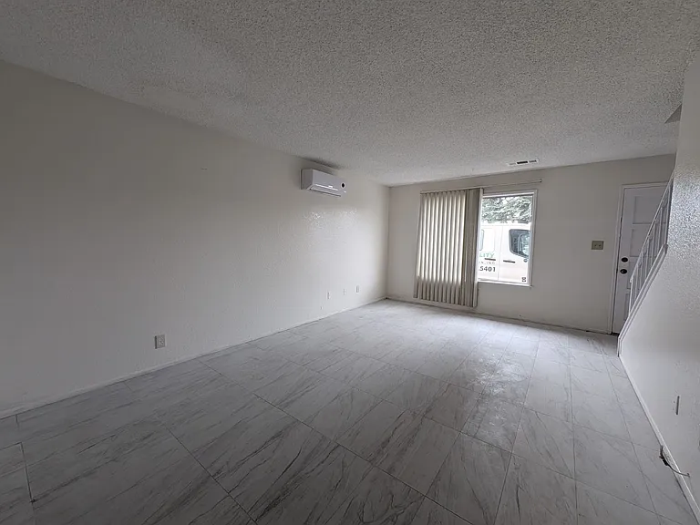 9532 1/2 Cedar St — Photo 12