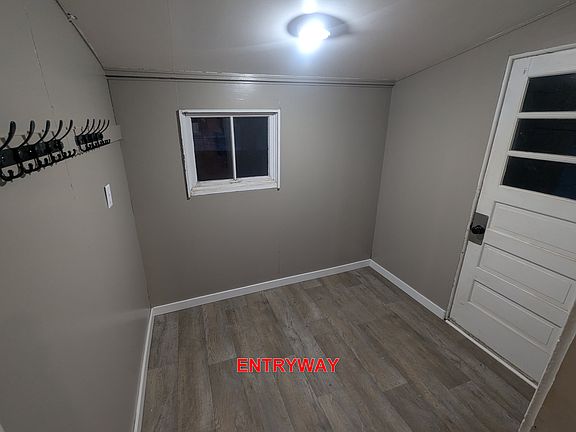 Large entryway, plenty of room for coats, shoes, etc.